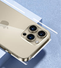 Carica l'immagine nel visualizzatore di Gallery, GIOPUEY Pellicola Protettiva Retro per iPhone 18 Pro, Protegge i lati