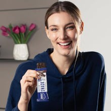 Carica l'immagine nel visualizzatore di Gallery, Enervit Protein Snack Fondente Barretta Proteica Low Sugar 27g Astuccio 8-25% Proteine, Ricco Fibre, Senza Glutine
