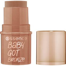 Carica l'immagine nel visualizzatore di Gallery, essence BABY GOT abbronzante in stick naturale lunga tenuta (5,5 g)