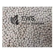 Carica l'immagine nel visualizzatore di Gallery, EWS® 500 g Sfere Alcaline per Neutralizzatore di Condensa Acida per Caldaie a Condensazione, Regola il Ph, Protegge le T