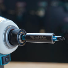 Carica l'immagine nel visualizzatore di Gallery, MAKITA B-66793 - Portapuntas magnetico serie black