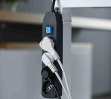 Carica l'immagine nel visualizzatore di Gallery, Electraline 62073 Multipresa 4 posti polivalenti (schuko + 10/16A) con Interruttore-Cavo 1,5 m Nero