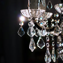 Carica l'immagine nel visualizzatore di Gallery, Maple Leaf 20 pezzi Prismi di Cristallo per Lampadario Ricambio Parti Pendenti, 38mm Cristalli Sospesi Perline per Lampa