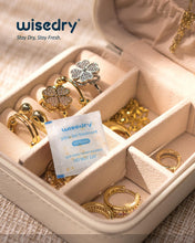 Carica l'immagine nel visualizzatore di Gallery, wisedry 10 grammi [30 confezioni] di gel di silice essiccante riutilizzabile per l'umidità con indicatore di colore rica