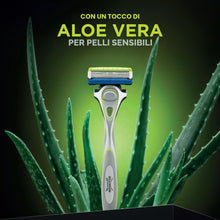 Carica l'immagine nel visualizzatore di Gallery, Wilkinson Sword - Hydro5 Skin Protection Sensitive - Confezione speciale - Confezione con 1 manico e 4 lame di ricarica