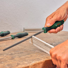Carica l'immagine nel visualizzatore di Gallery, Bosch set di lime 5 pz. (robusto set di lime in metallo, contenente lime rotonde/semiarr./piatte/triang./quadrate; in ac