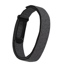 Carica l'immagine nel visualizzatore di Gallery, Cinturino Lungo Intrecciato Compatibile con Google Fitbit Air Cinturino Bicipite, Cinturino da Braccio (Adatto per 21,5 