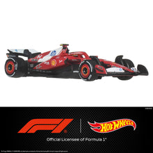 Carica l'immagine nel visualizzatore di Gallery, Hot Wheels Premium Formula 1#44 Lewis Hamilton Auto da corsa
