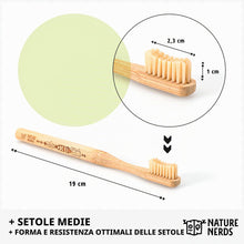 Carica l'immagine nel visualizzatore di Gallery, Nature Nerds - Set di spazzolini da denti in bambù (4 pezzi) durezza media