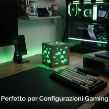 Carica l'immagine nel visualizzatore di Gallery, Lampada LED Cubo Smerald Pixel Miner - Luce Notturna Verrde per Gamer con Design a Blocchi Luminosi, Alimentazione USB -