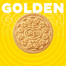 Carica l'immagine nel visualizzatore di Gallery, Oreo Golden, Biscotti con Ripieno di Crema alla Vaniglia, Il tuo Oreo in Versione Bianca, 154g (1 confezione da 154g)