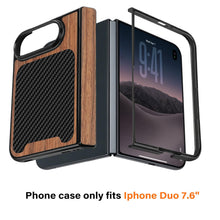 Carica l'immagine nel visualizzatore di Gallery, Custodia Magnetica Robusta Compatibile con Custodia iPhone Duo (Compatibile con Magsafe), (Legno Naturale &amp; Fibra di Car