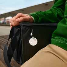 Carica l'immagine nel visualizzatore di Gallery, Chipolo POP Tracker - Un tracker Bluetooth sonoro, colorato