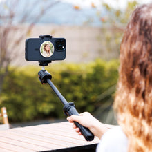 Carica l'immagine nel visualizzatore di Gallery, Specchio magnetico convesso per selfie da 2,2 pollici per Magsafe