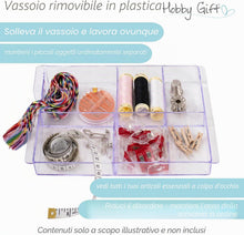Carica l'immagine nel visualizzatore di Gallery, HobbyGift HobbyGift Esclusivo Contenitore Medio per lavori di Cucito, Hobby, Vassoio per Accessori, Tasca per puntine, Cuscino, Manico in PVC, Coperchio, Fragole Ricamate, 18.5 x 25.5 x 14.5cm