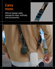 Carica l'immagine nel visualizzatore di Gallery, Spigen DA30M [Lanyard Magnetico 2-in-1 Staccabile] con Stile MOLLE – Compatibilità Universale, Tracolla e Cinturino da P