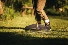 Carica l'immagine nel visualizzatore di Gallery, Fiskars Testa di Scopa per Foglie, 23 Rebbi