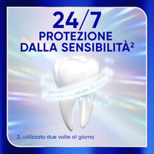 Carica l'immagine nel visualizzatore di Gallery, Sensodyne Clinical White Rinforzo Smalto, Dentifricio Sbiancante, 75 ml