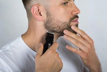 Carica l'immagine nel visualizzatore di Gallery, Wahl Mustache &amp; Beard Rifinitore cordless, pettine guida regolabile 6 in 1
