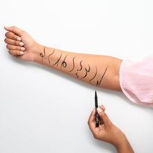 Carica l'immagine nel visualizzatore di Gallery, essence 24ever ink eyeliner occhi lunga durata definizione (1,2 ml)