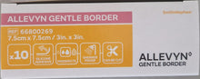 Carica l'immagine nel visualizzatore di Gallery, Allevyn, Gentle Border 66800269 - 10 cerotti adesivi in schiuma, 7,5 x 7,5 cm