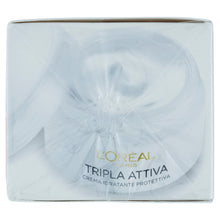 Carica l'immagine nel visualizzatore di Gallery, L'Oréal Paris Tripla Attiva Crema Viso Idratante Protettiva Giorno per Pelli Normali o Miste, 50 ml