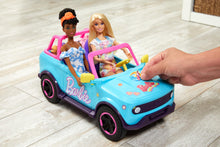 Carica l'immagine nel visualizzatore di Gallery, Hot Wheels Barbie Veicolo SUV RC
