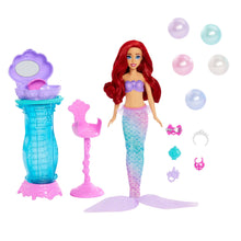 Carica l'immagine nel visualizzatore di Gallery, Mattel Disney Princess Ariel con Specchiera Magica Bambola e Accessori