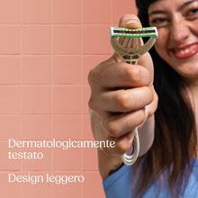 Carica l'immagine nel visualizzatore di Gallery, Wilkinson Sword myIntuition Xtreme 3 Comfort Sensitive rasoi da donna monouso, confezione da 4 rasoi per pelli sensibili