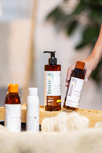 Carica l'immagine nel visualizzatore di Gallery, RestivOil Fisiologico Shampoo Nutriente per Capelli, Olio Fisiologico con Azione Idratante Protettiva e Riparatrice, per