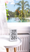 Carica l'immagine nel visualizzatore di Gallery, Technoline Termometro digitale radio per piscina WS9079 con stazione, misura la temperatura dell'acqua e trasmette i dat