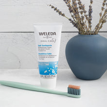 Carica l'immagine nel visualizzatore di Gallery, Weleda Dentifricio Salino 75ml - Sale marino senza fluoro 6 in 1