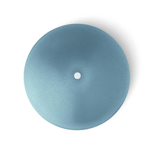 Carica l'immagine nel visualizzatore di Gallery, Amazon Basics Palla Piccola da Pilates, 22,9 cm, Antiscoppio, Palla da Yoga, Allenamento del Core, Ginnastica, Acqua