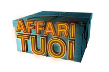 Carica l'immagine nel visualizzatore di Gallery, Clementoni - Affari Tuoi, Gioco da Tavolo Ufficiale dal Programma TV, con Pacchi e Offerte, per Bambini 8+ Anni e Adulti