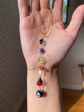 Carica l'immagine nel visualizzatore di Gallery, Ciondolo per auto malocchio, accessorio per la decorazione dell'auto, perline blu malocchio per protezione e felicità, c