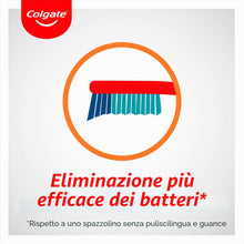 Carica l'immagine nel visualizzatore di Gallery, COLGATE - Spazzolino da denti Extra Clean Multi Action Media - Filamenti circolari anti-macchia - Pulitore per lingua e 