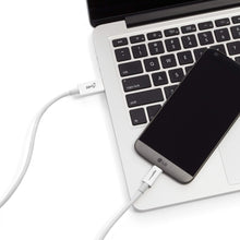 Carica l'immagine nel visualizzatore di Gallery, Amazon Basics Cavo di ricarica rapida adattatore da USB-C a USB-A 3.1 Gen 2, alta velocità 10 Gbps, certificato USB-IF, 