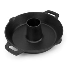Carica l'immagine nel visualizzatore di Gallery, Onlyfire Supporto per arrosti per pollo in ghisa, padella per arrosti per pollame per barbecue con beccuccio e manico, a