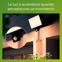 Carica l'immagine nel visualizzatore di Gallery, PHILIPS Lois, Faretto da esterni, Sensore di movimento e crepuscolare, Nero