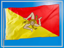 Carica l'immagine nel visualizzatore di Gallery, PHENO FLAGS Bandiera della Sicilia 90x150 cm - Siciliana Con Occhielli in Ottone - Resistente Alle Intemperie per Asta -