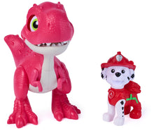 Carica l'immagine nel visualizzatore di Gallery, Paw Patrol: The Dino Movie, Roaring Pup Pals Marshall, include un giocattolo dinosauro Rhubarb da 10,1 cm con suoni atti