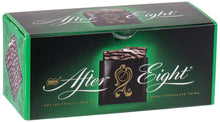 Carica l'immagine nel visualizzatore di Gallery, AFTER EIGHT Sfoglie di Cioccolato Fondente con Ripieno alla Menta 200g