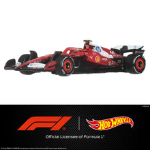Carica l'immagine nel visualizzatore di Gallery, Hot Wheels Premium Formula 1#44 Lewis Hamilton Auto da corsa