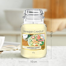 Carica l'immagine nel visualizzatore di Gallery, Yankee Candle Candela profumata in giara grande | Biscotto di Natale | Durata Fino a 150 Ore | Regali perfetti per le do