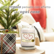 Carica l'immagine nel visualizzatore di Gallery, Yankee Candle Candela profumata in giara grande | Amore invernale | Durata Fino a 150 Ore