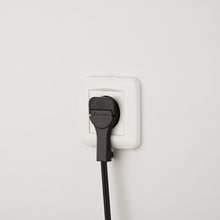 Carica l'immagine nel visualizzatore di Gallery, Electraline 523069 Spina Schuko, Piatta, Nero