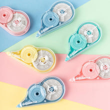 Carica l'immagine nel visualizzatore di Gallery, OSAMA - Bianchetto a Nastro, 2 Pezzi x 20 Metri (Tot 40m), Correttore a Nastro Cancelleria Scuola e Ufficio - Scolorina Set Utile per Cartoleria e Cose per la Scuola, Scorrevole e Coprente, Pastello