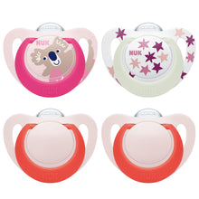Carica l'immagine nel visualizzatore di Gallery, NUK Star Day &amp; Night ciuccio | 18-36 mesi | Calma il 99% dei bambini | Succhietti in silicone senza BPA | Glow-In-The-Da