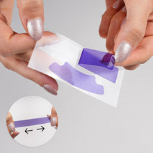 Carica l'immagine nel visualizzatore di Gallery, GELDIS Whitening Strips WHITEGlow, Striscie Sbianca Denti, 28 strisce per 14 giorni, Rimuove Macchie Superficiali, Delic