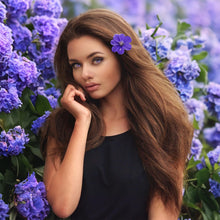 Carica l'immagine nel visualizzatore di Gallery, GLAMLENS Lenti a contatto colorate viola Madrid Violet - con porta lenti a contatto - viola naturali in silicone idrogel